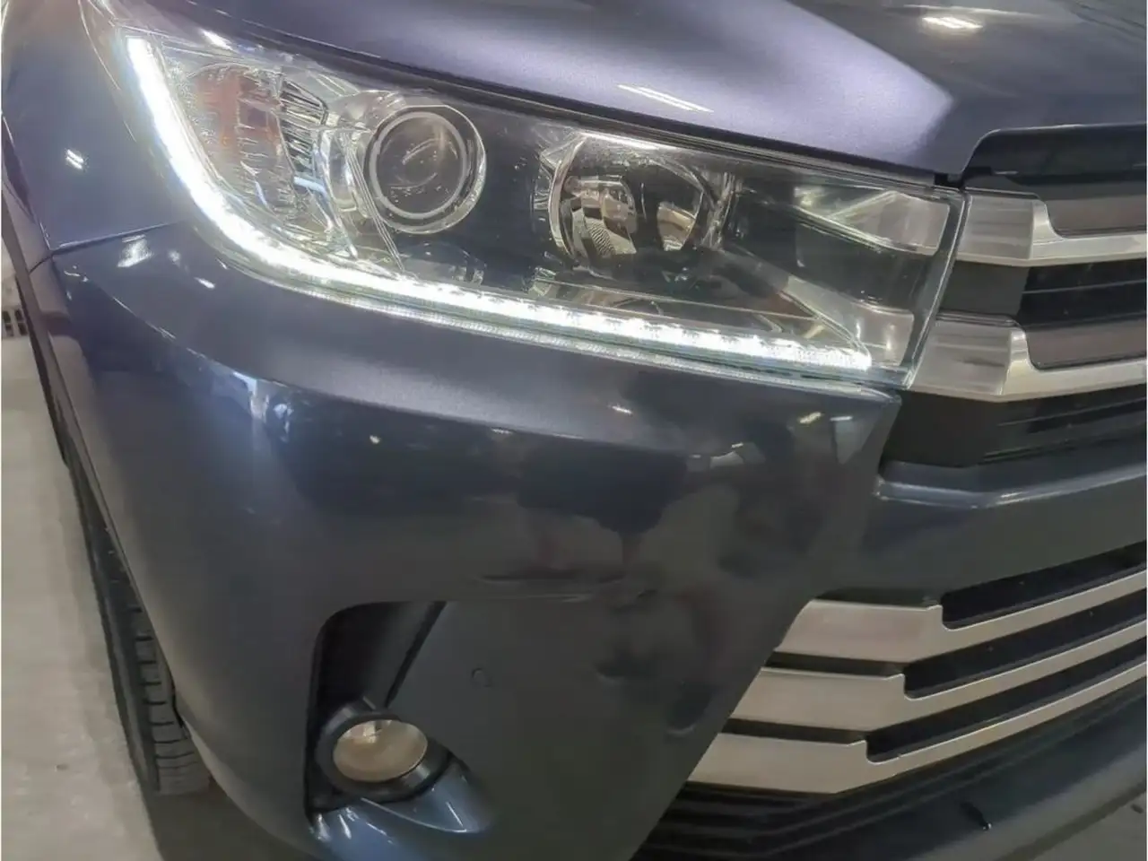 Toyota Highlander снимка Toyota Highlander
