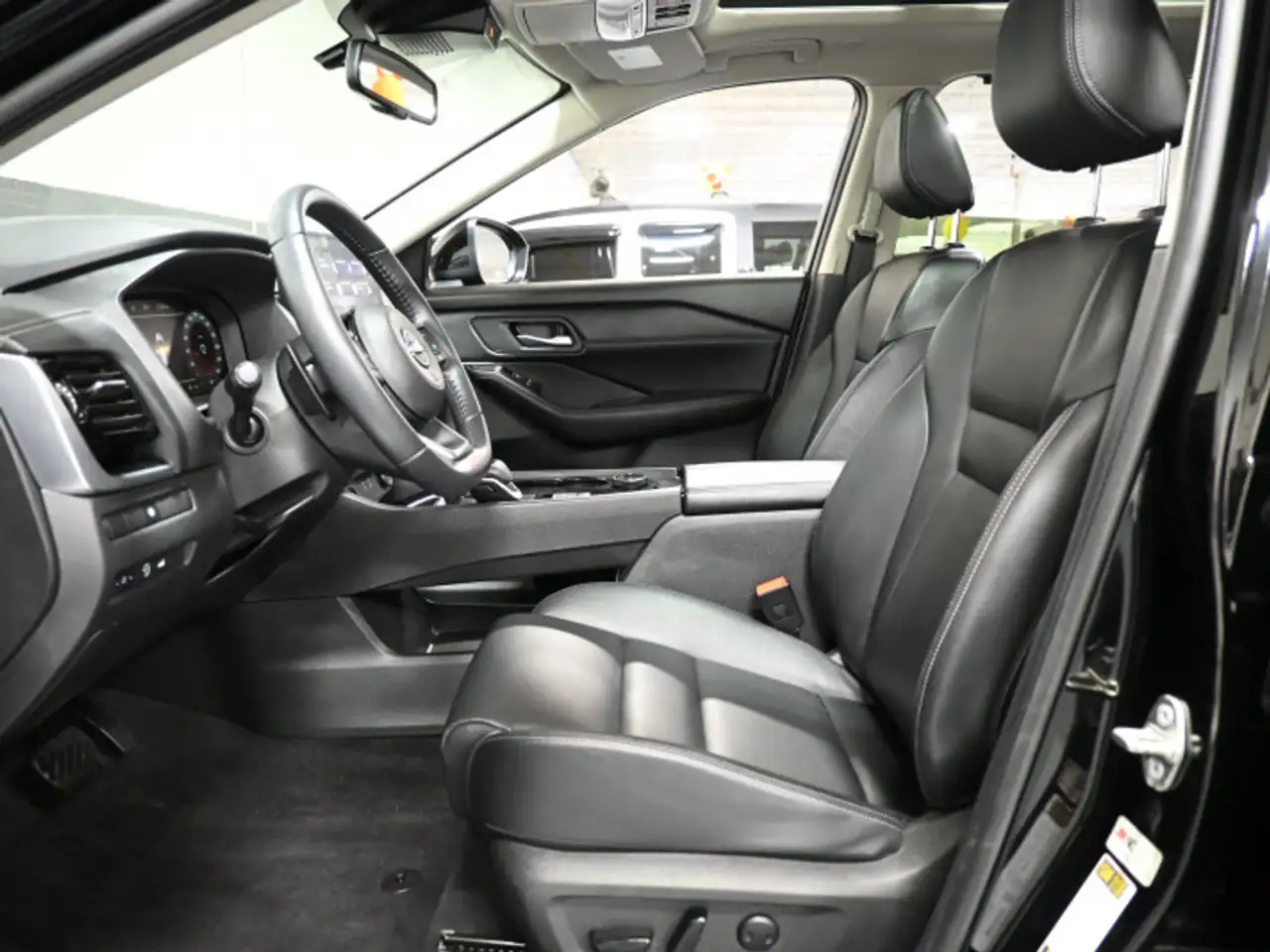 Nissan Rogue fotografie Nissan Rogue