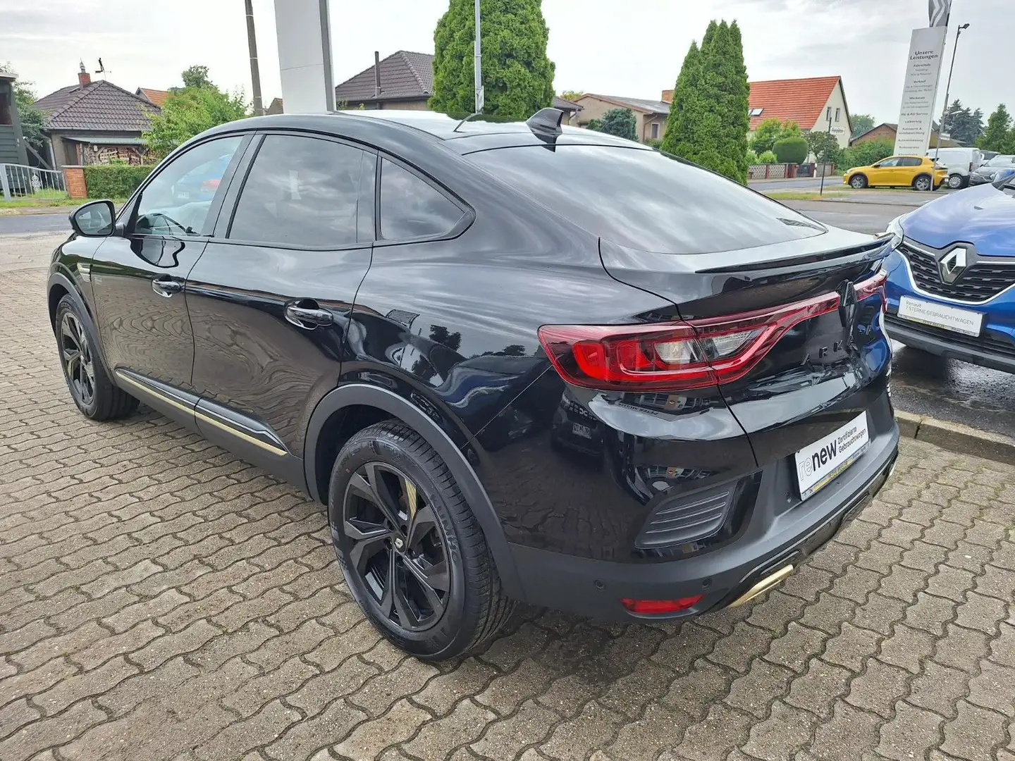 Renault Arkana E-Tech Engineered Schwarz - 2