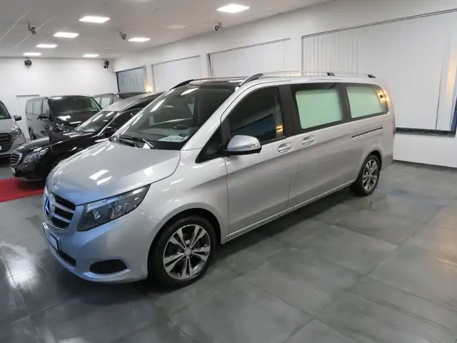 Mercedes-Benz V 220 Kuhlmann Cars Bestattungswagen / Leichenwagen