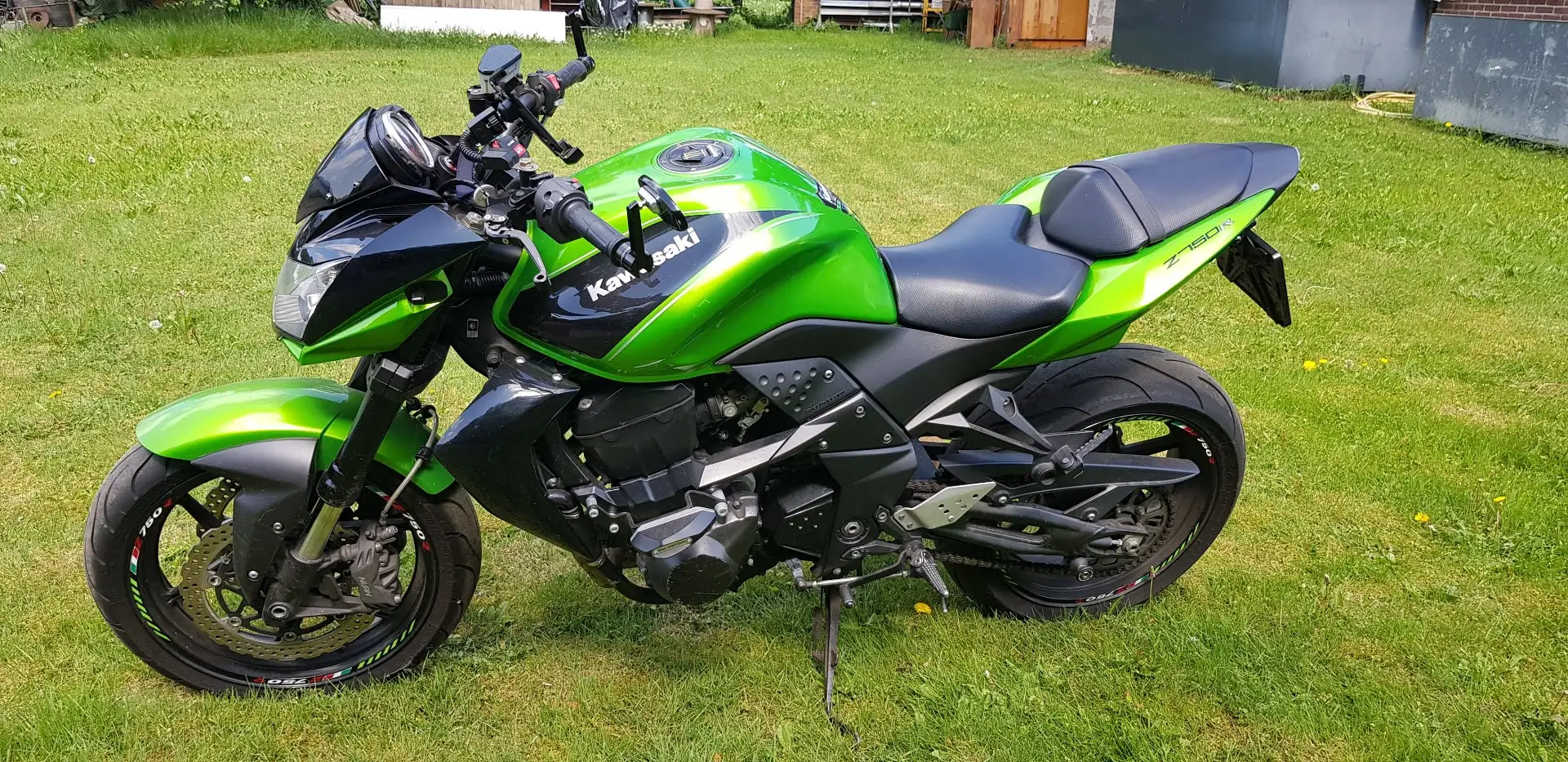 Kawasaki Z 750 Z750R Verde - 2