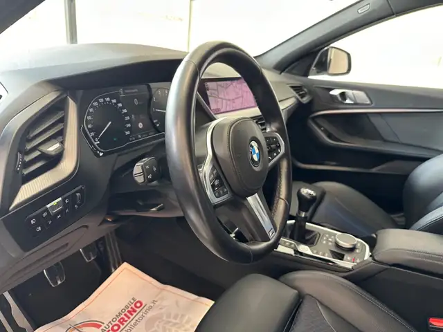 BMW 1 Series view 11