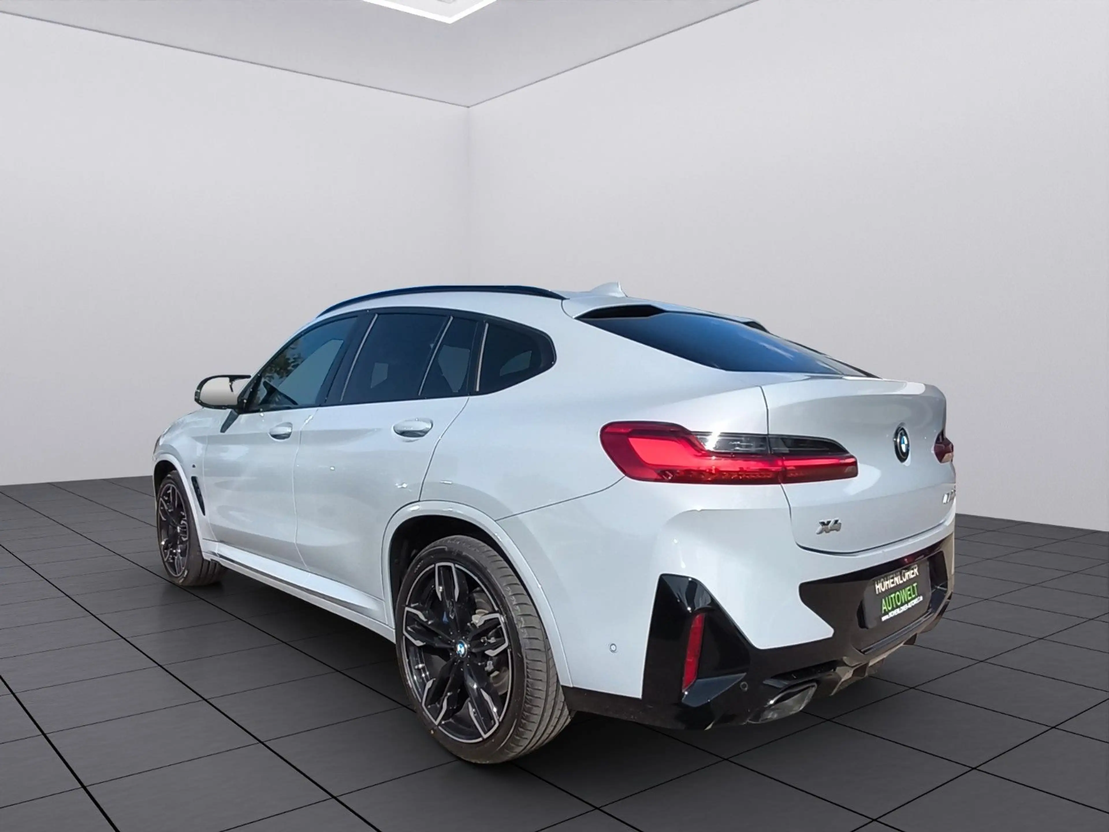 BMW X4 M d *RFK *NAVI *AHK *SHZ — photo 4