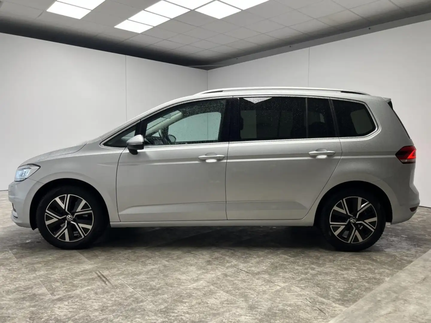 Volkswagen Touran 1.5 TSI DSG Highline 7-Sitzer Klima Navi Silber - 2