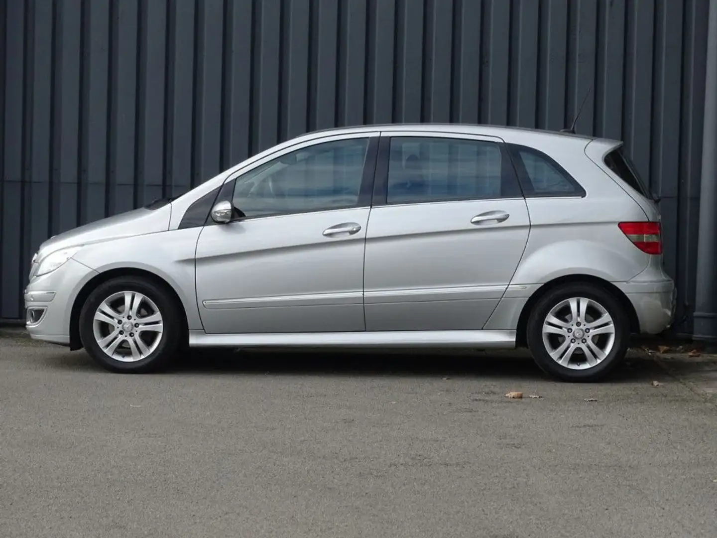 Mercedes-Benz B 170 AUTOMAAT | Navi | Cruise Grijs - 2