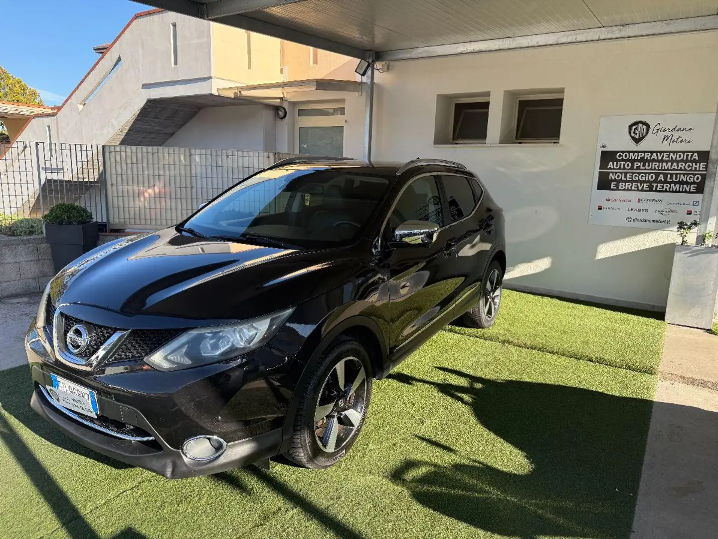 Nissan Qashqai 1.5 dCi N-Vision Nero - 1