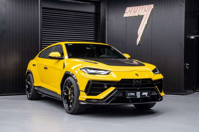 Imagine Lamborghini Urus Performante Carbon bonnet + B&O + Panorama + ADAS