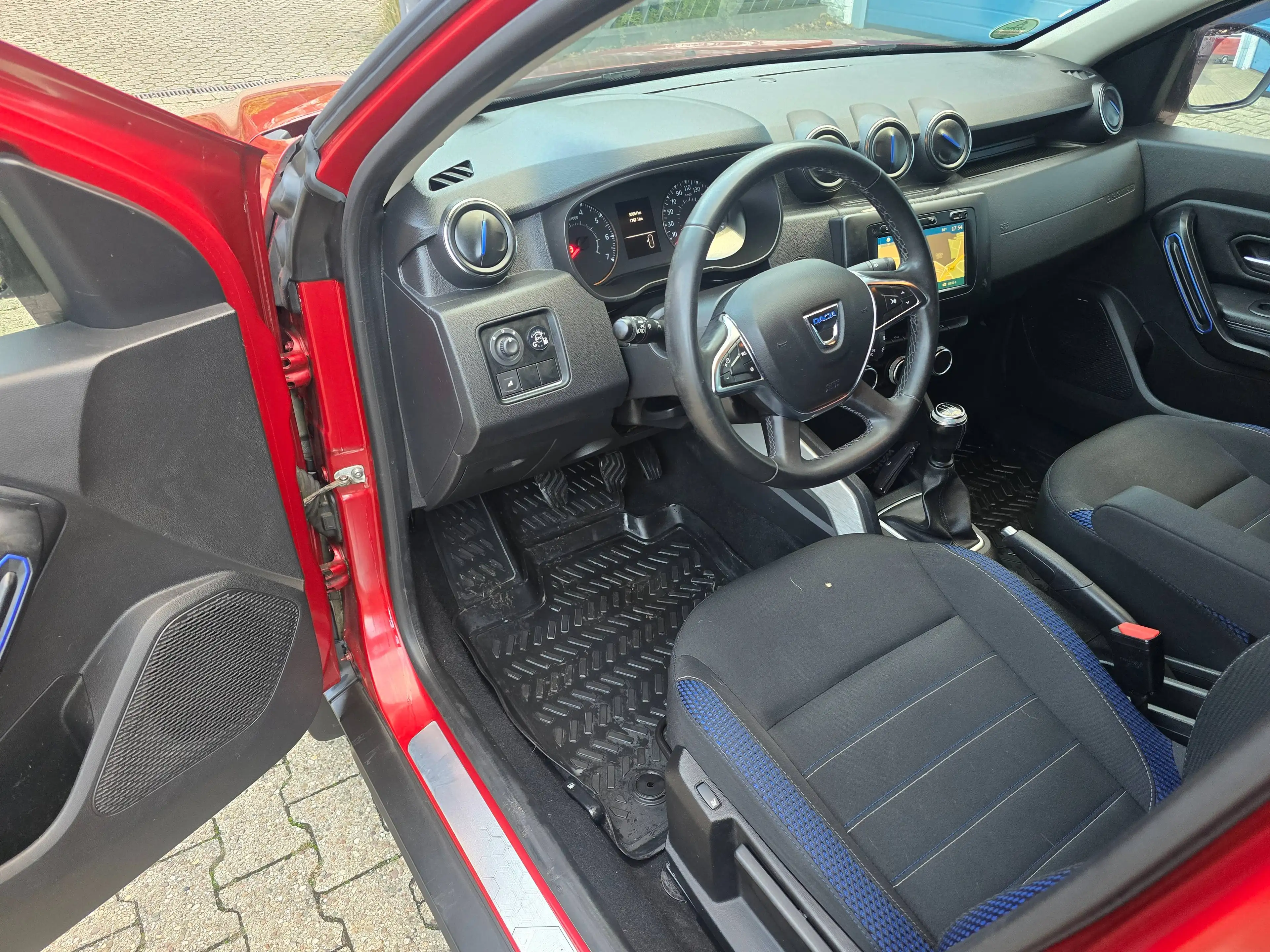 Dacia Duster Celebration — photo 9