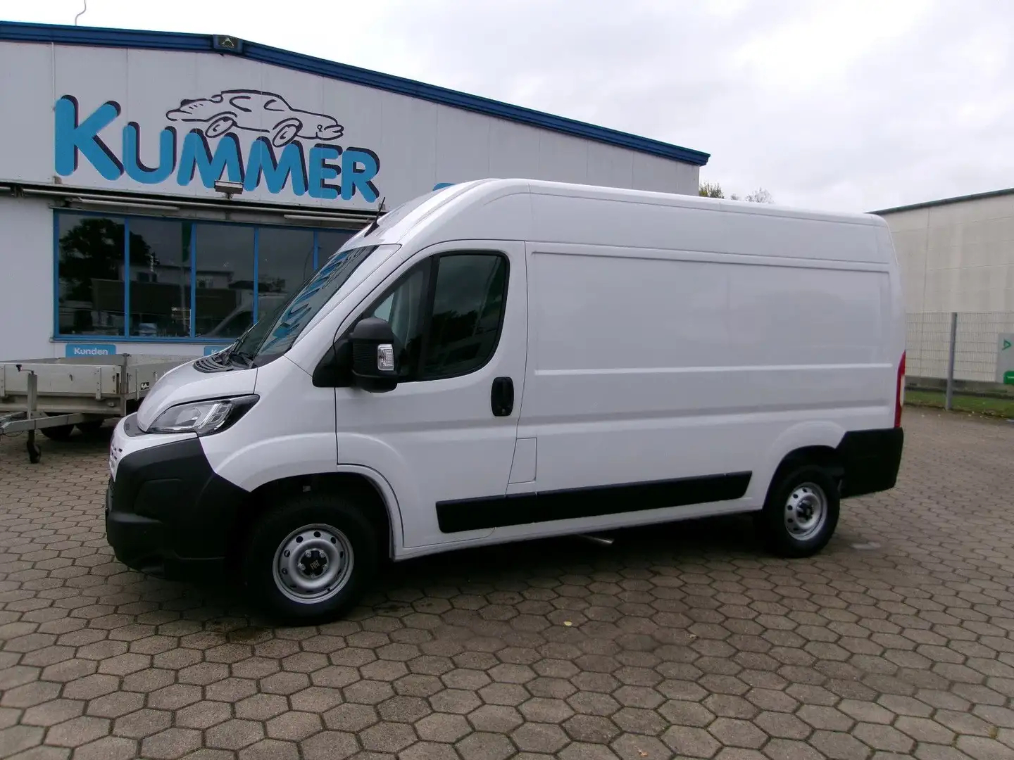 Fiat Ducato H2 Kastenwagen 33 L2H2 140 Multijet Flach Weiß - 1