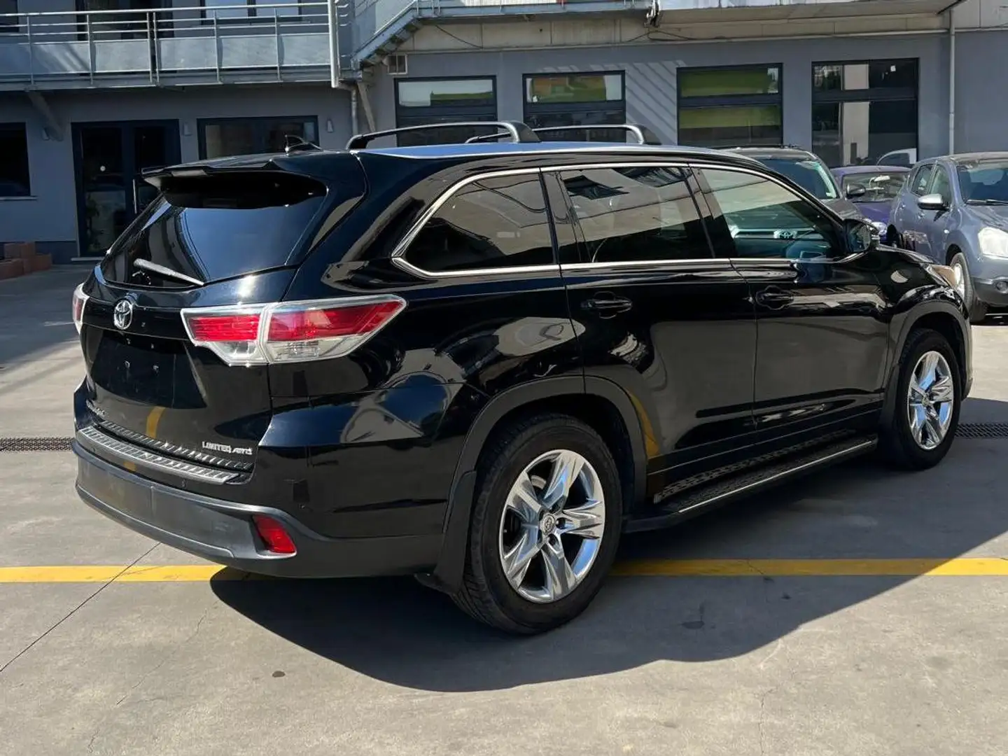 Toyota Highlander LIMITED-FULL-4WD-ONLY FOR EXPORT OUT OF EUROPE Чёрный - 2