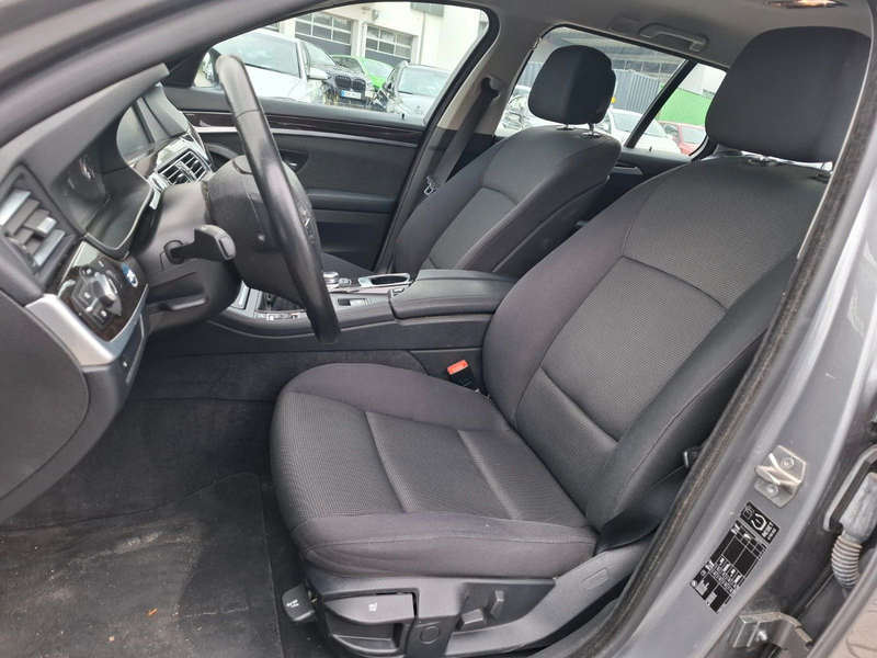 BMW 525 5 Touring 525d Soft-Close Rückfahrkamera* — photo 10