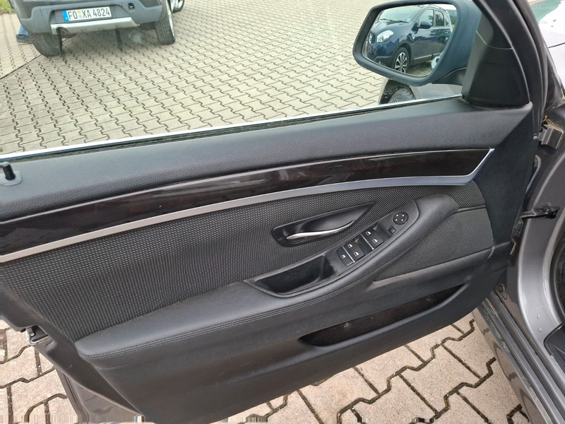 BMW 525 5 Touring 525d Soft-Close Rückfahrkamera* — photo 7