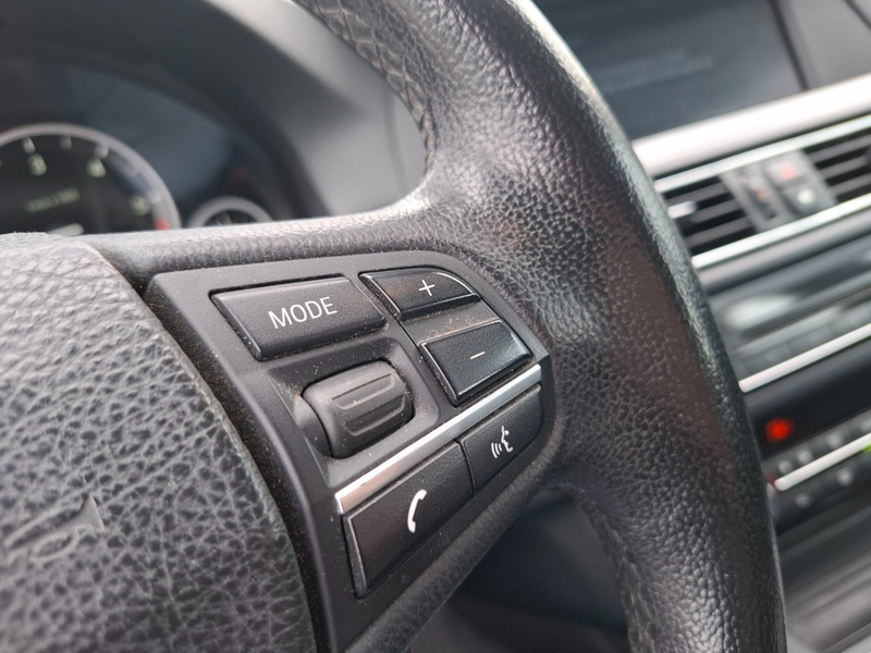 BMW 525 5 Touring 525d Soft-Close Rückfahrkamera* — photo 15