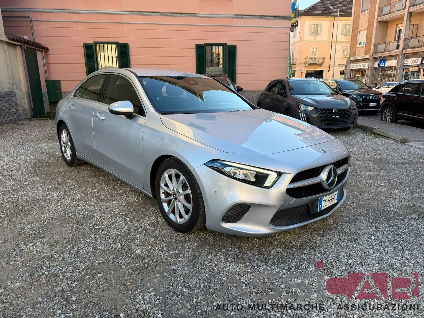 Mercedes-Benz A 180 A 180 d Automatic Business Extra Argento - 1