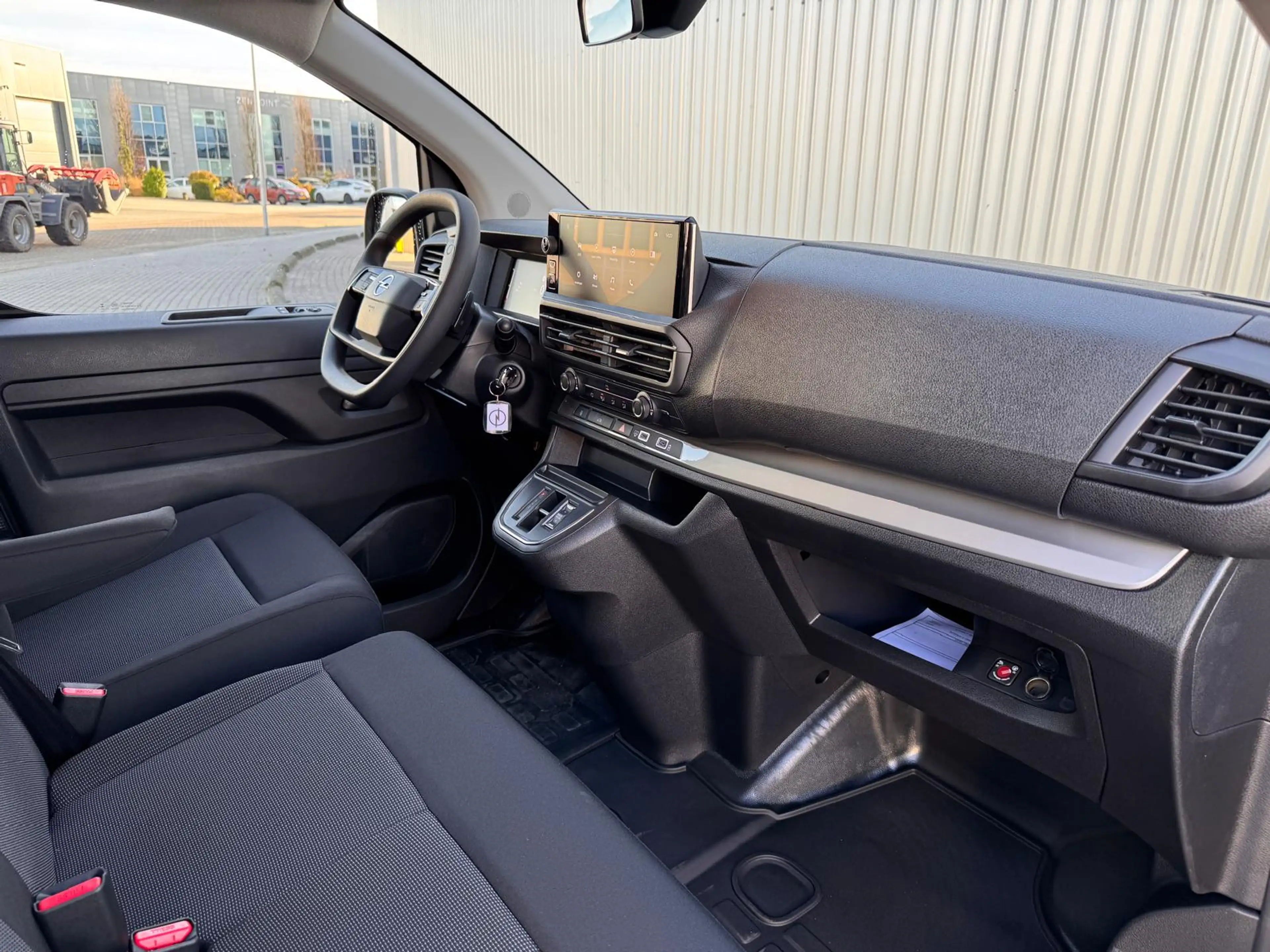 Opel Vivaro-e Electric L3 75 kWh | 11 kW lader | 2 zitplaatsen r — photo 15