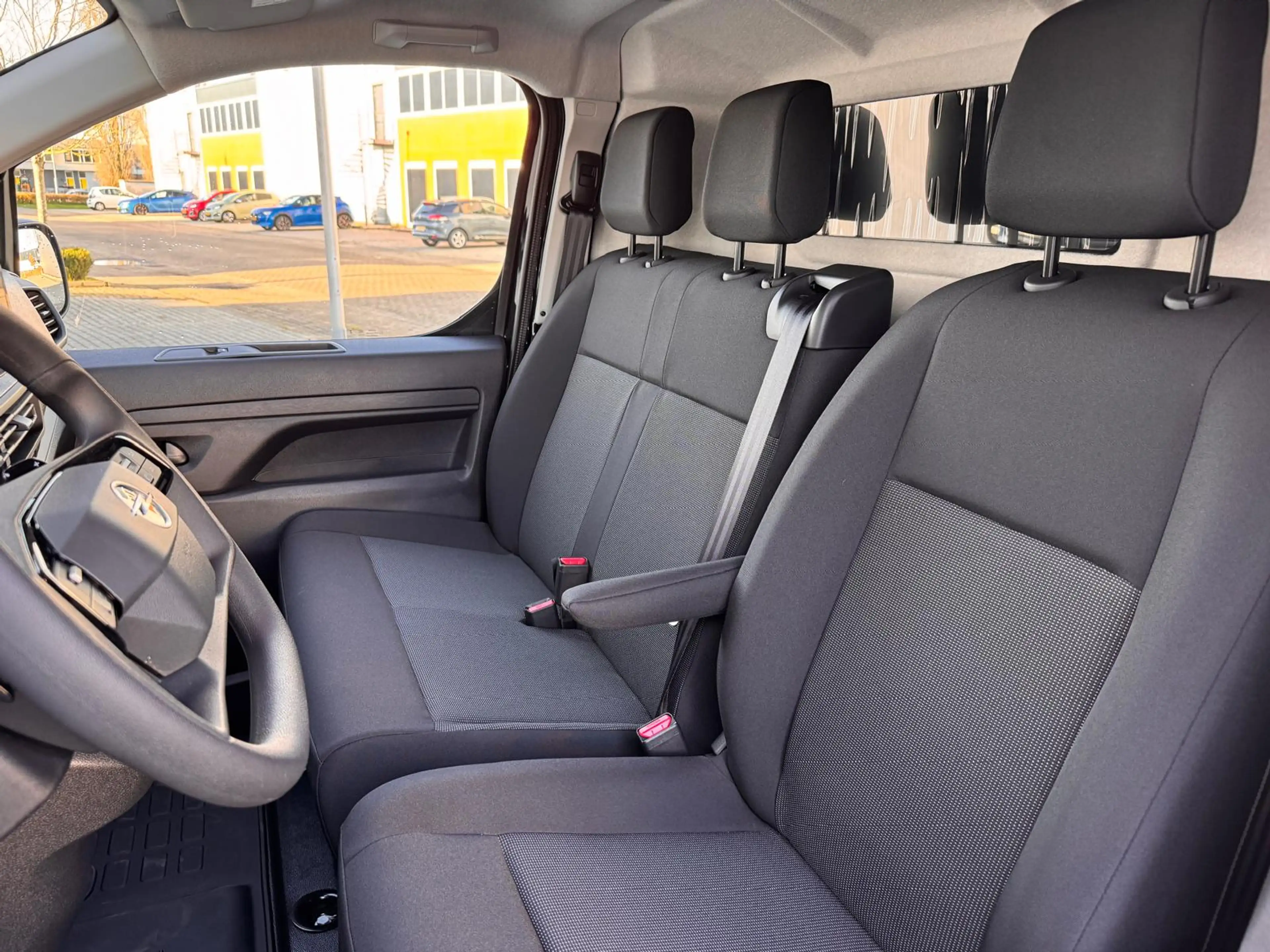 Opel Vivaro-e Electric L3 75 kWh | 11 kW lader | 2 zitplaatsen r — photo 10