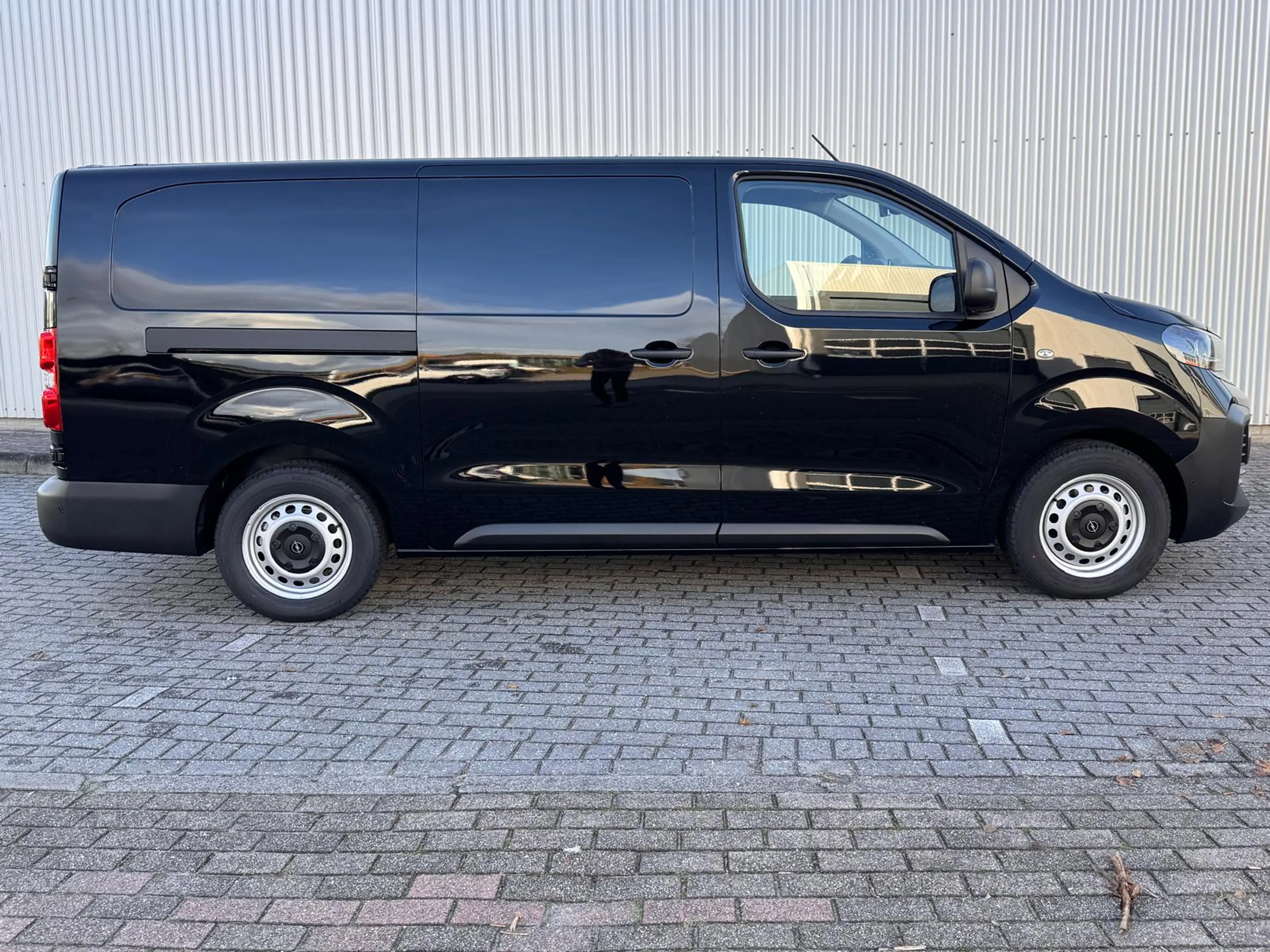 Opel Vivaro-e Electric L3 75 kWh | 11 kW lader | 2 zitplaatsen r — photo 6