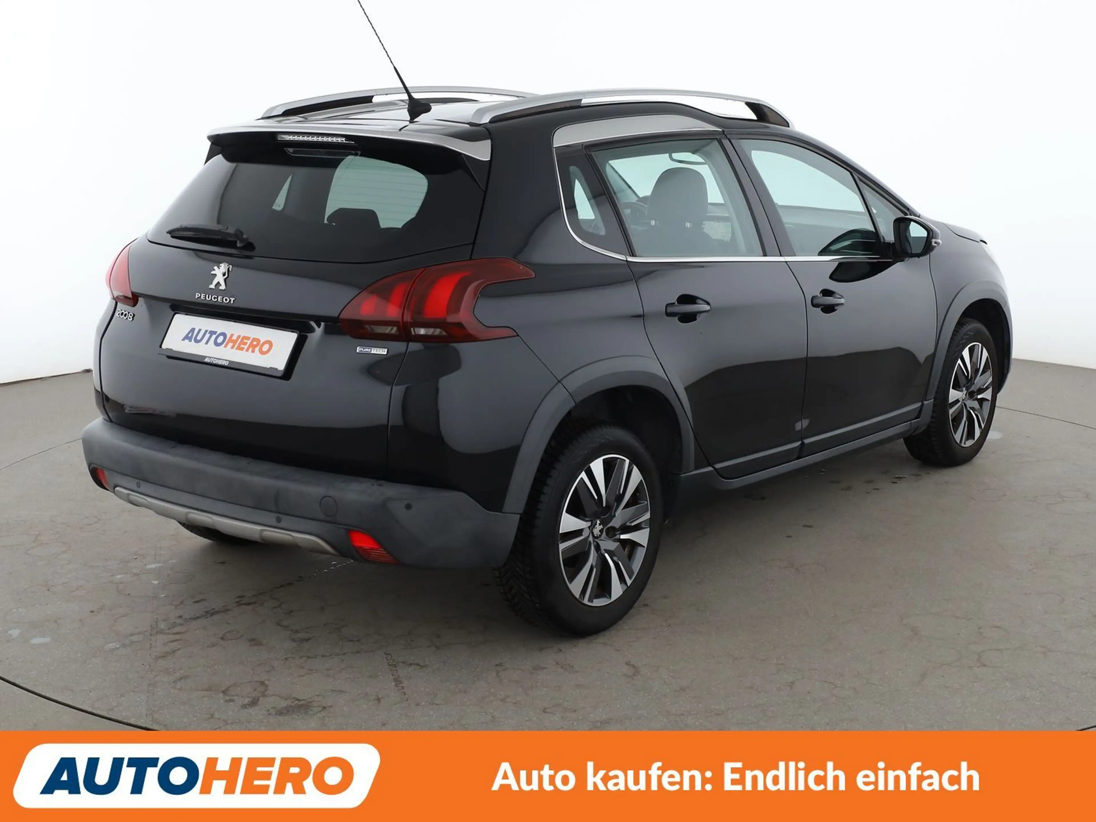 Peugeot 2008 1.2 PureTech Allure*NAVI*TEMPO*PDC*SHZ*KLIMA* — photo 6