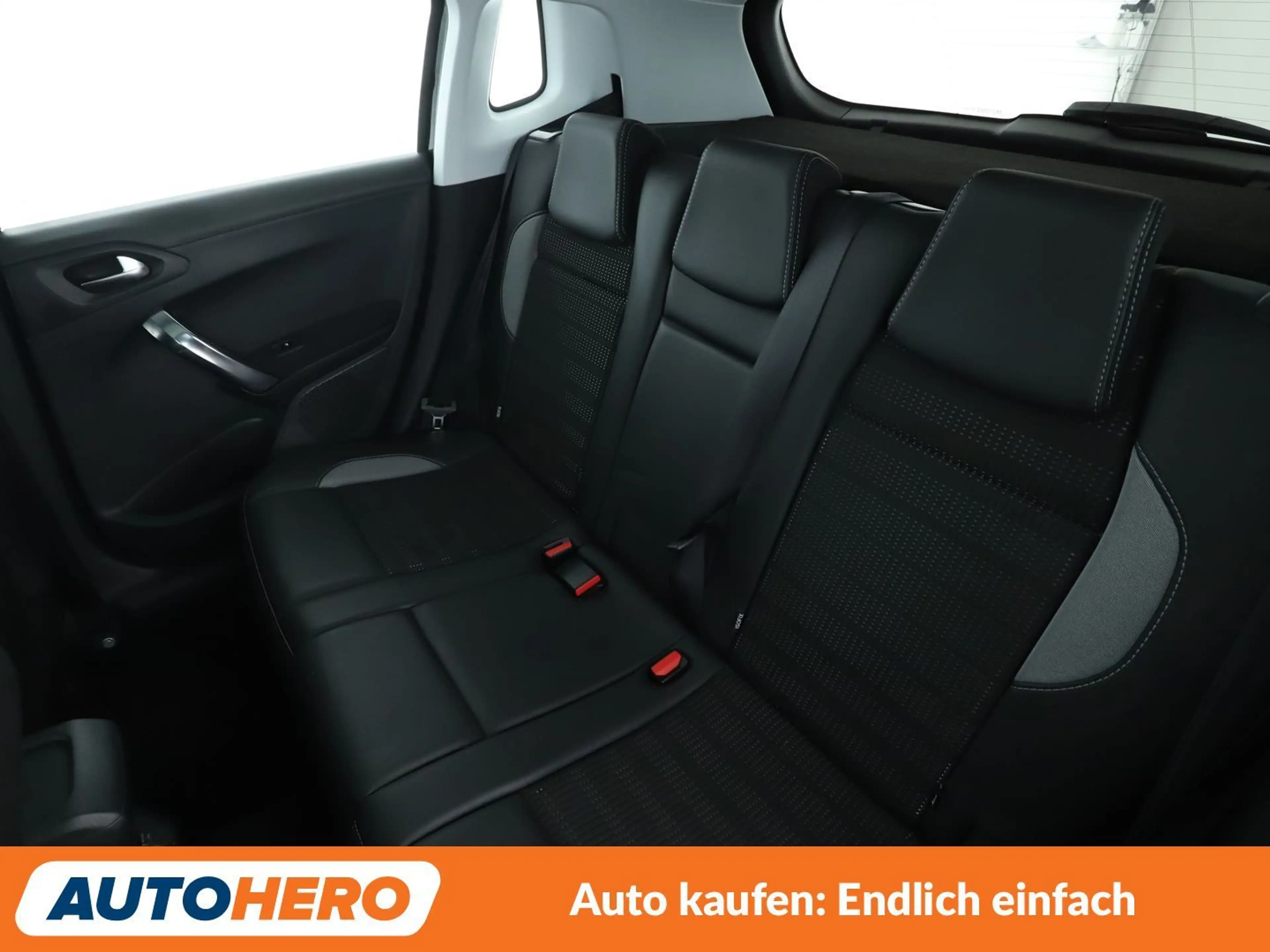 Peugeot 2008 1.2 PureTech Allure*NAVI*TEMPO*PDC*SHZ*KLIMA* — photo 14