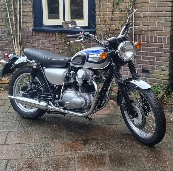 Kawasaki W650 - foto 7