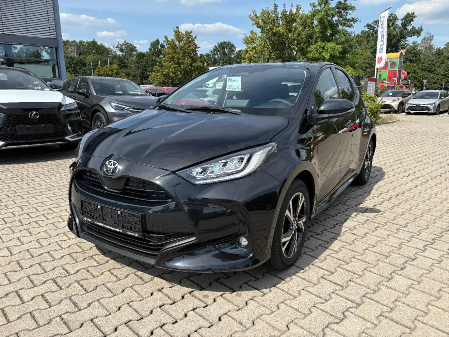 Toyota Yaris 1.5 Hybrid Teamplayer ComfortPaket, Kamera Negro - 1
