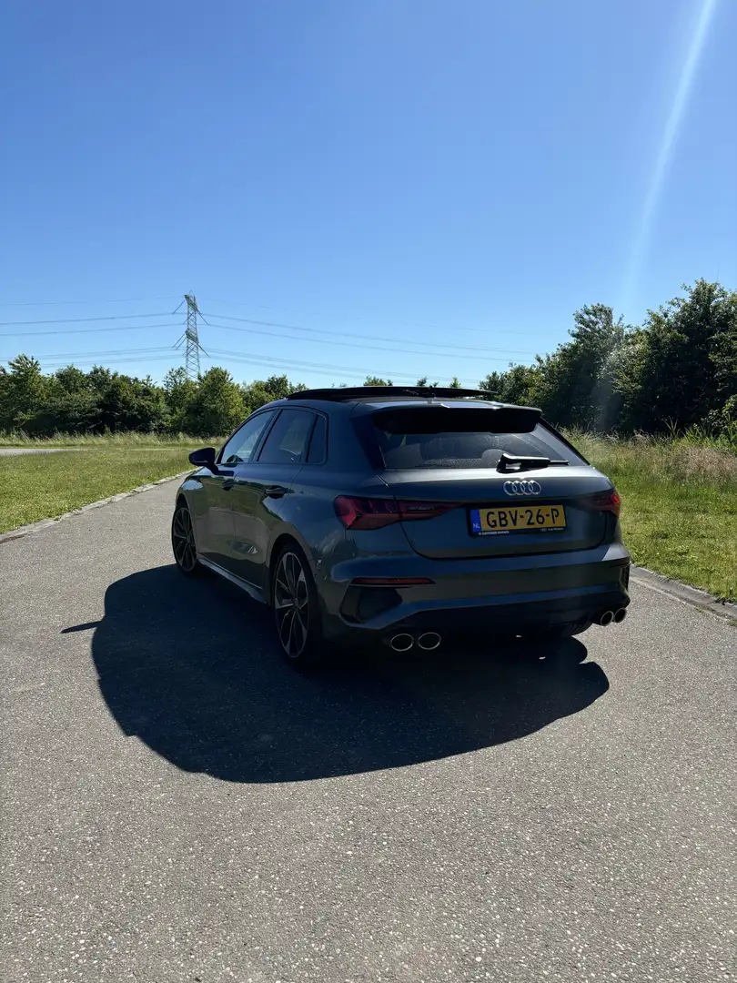 Audi S3 2.0 TFSI q Edition One Grijs - 2