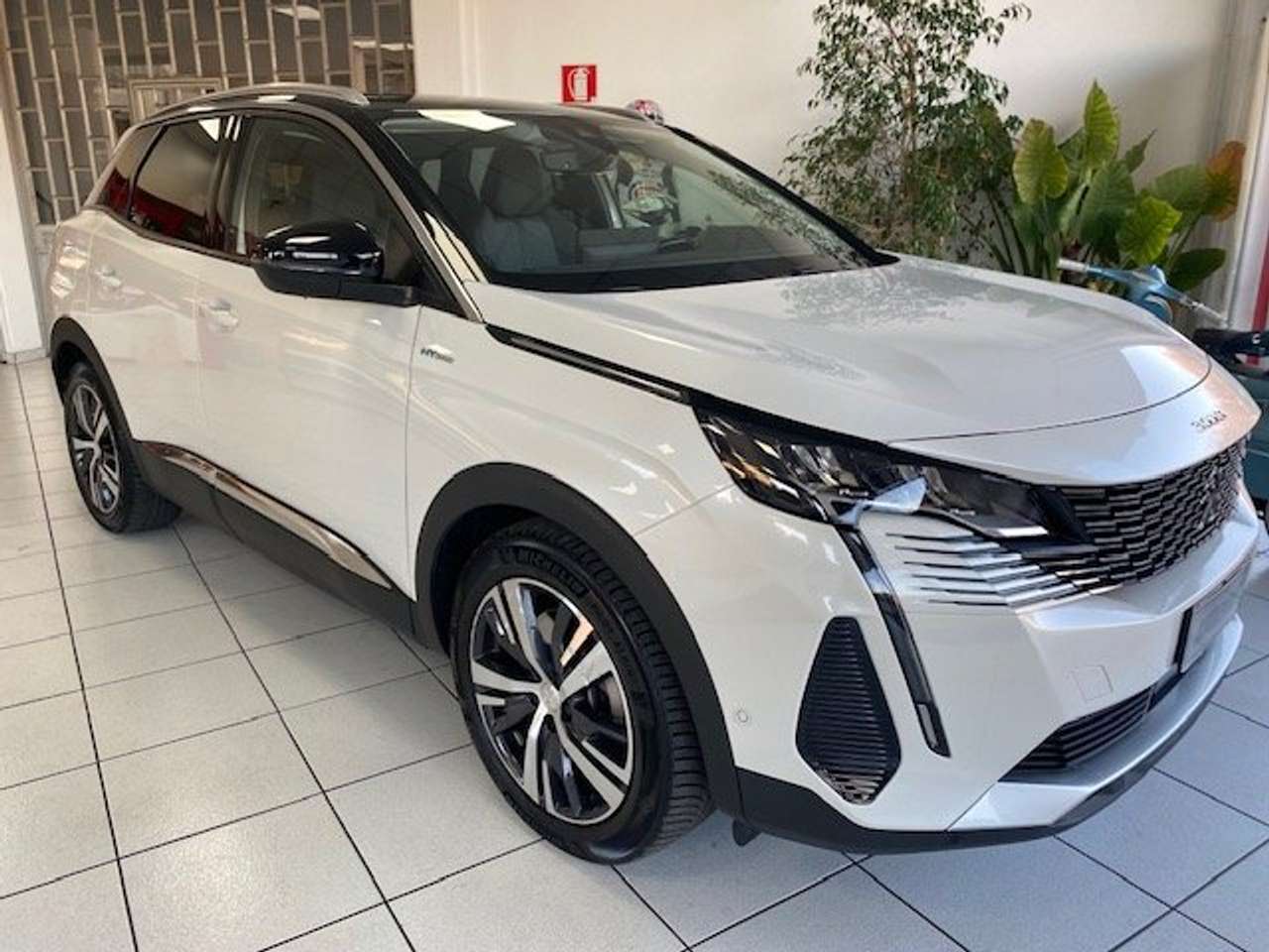 Peugeot 3008 Hybrid Plug-in Allure Pack 225cv e-eat8