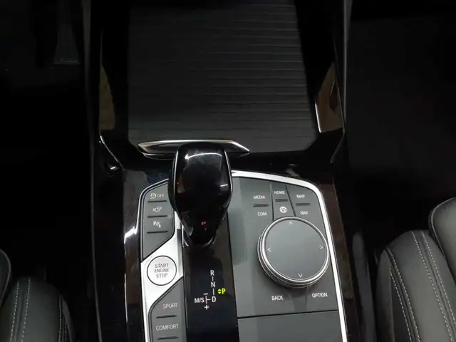 BMW X3 view 10