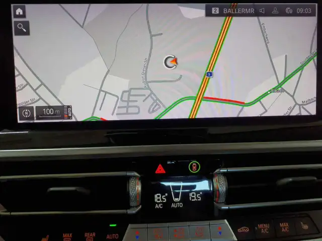 BMW X3 view 12