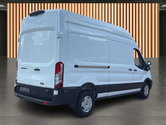 Ford Transit view 6