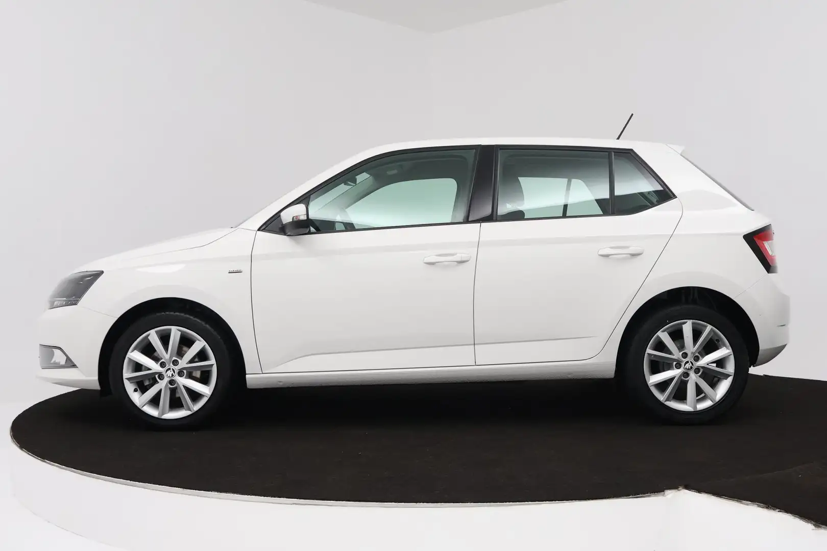 Skoda Fabia 1.0 TSI Clever (LED, NAVIGATIE, STOELVERWARMING, P Wit - 2