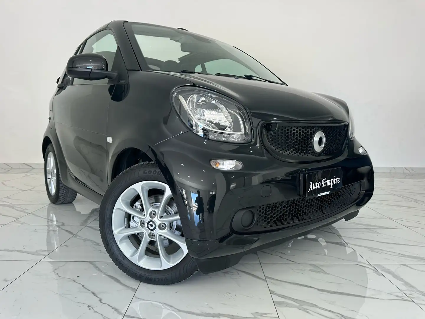 smart forTwo PASSION CABRIO Zwart - 2