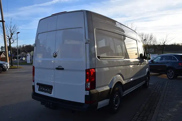 Volkswagen Crafter view 3