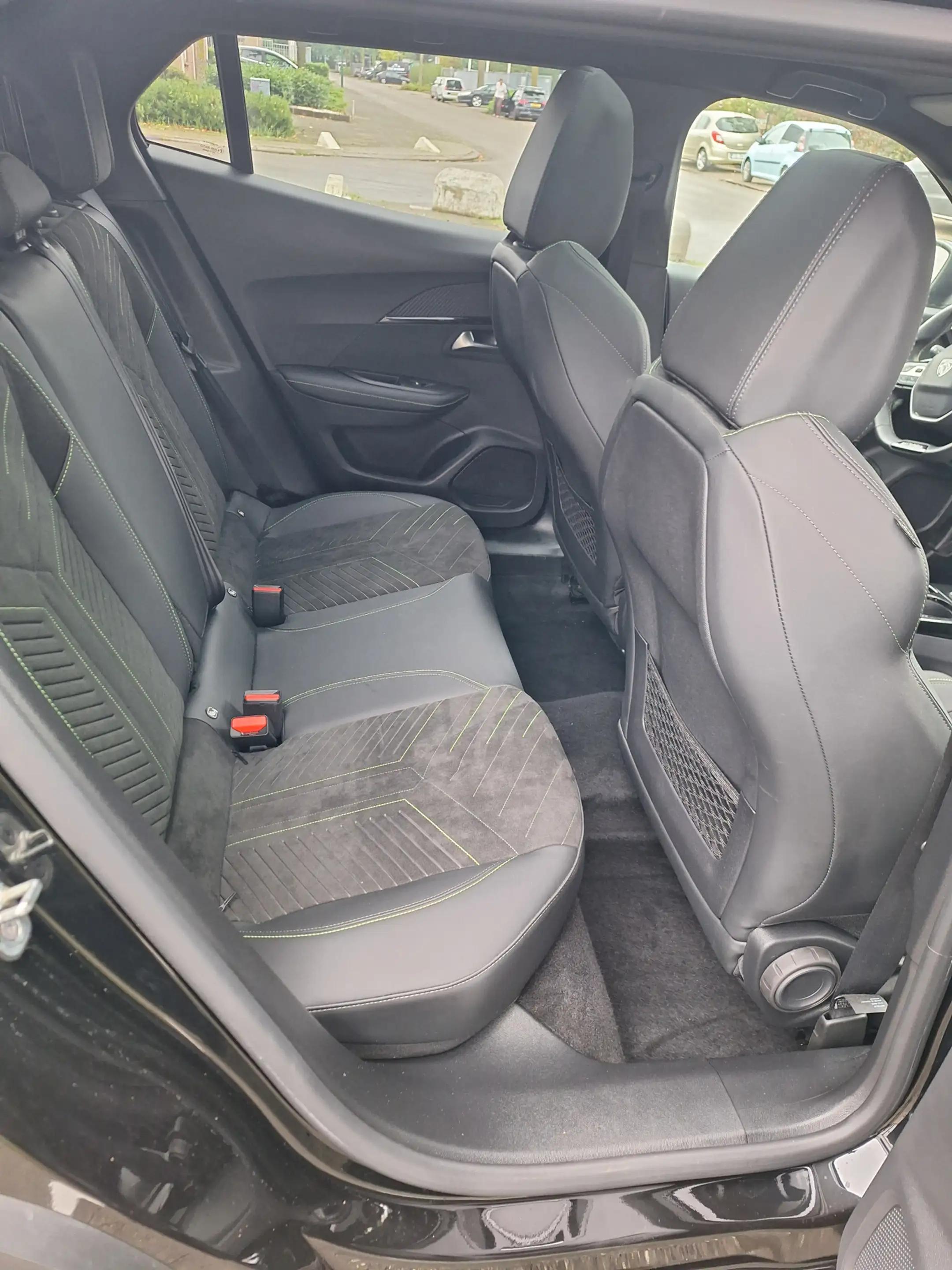 Peugeot 2008 1.2 130 GT pack schuifdak/elektrische stoelen/alca — photo 7