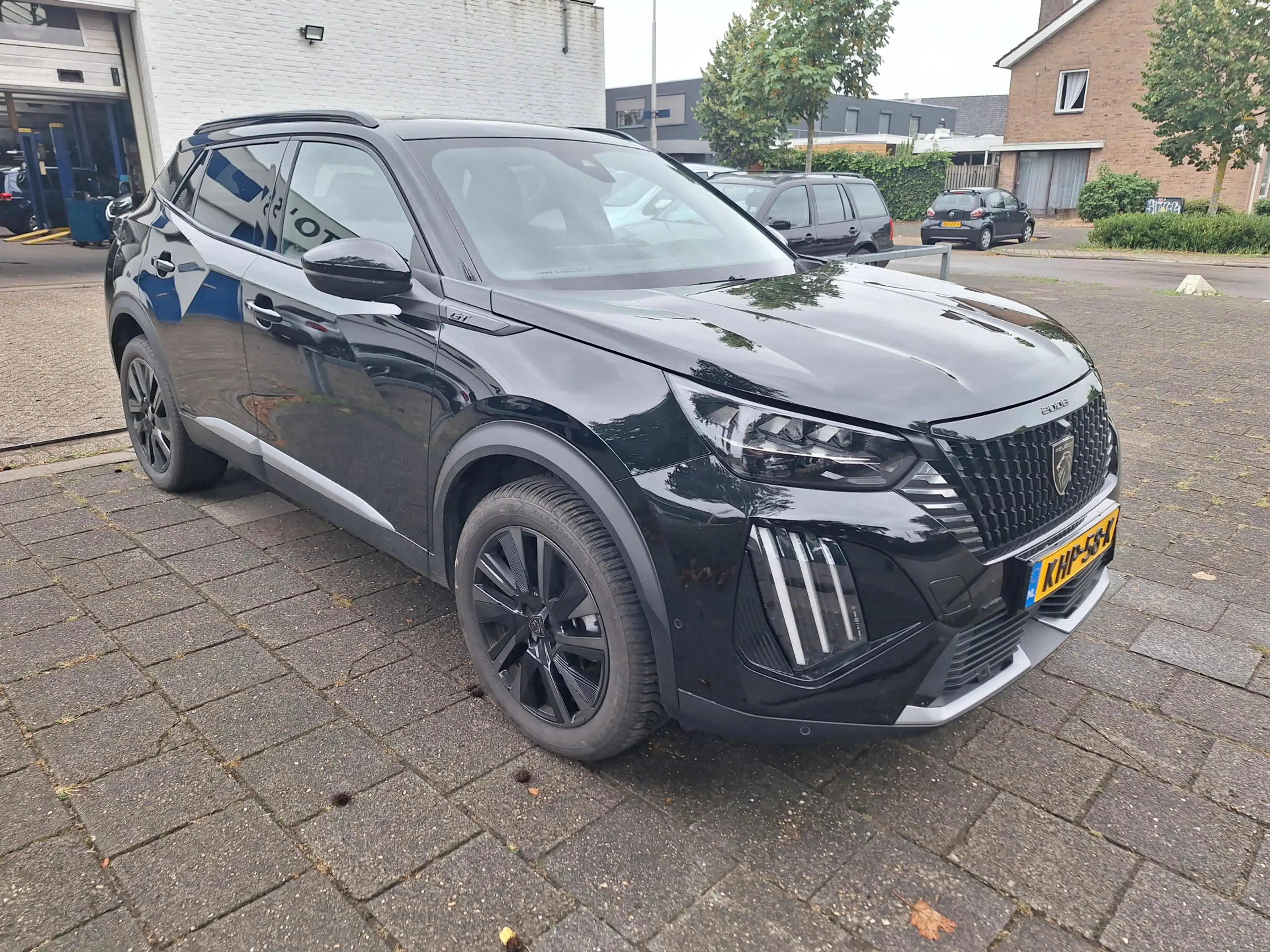 Peugeot 2008 1.2 130 GT pack schuifdak/elektrische stoelen/alca — photo 5
