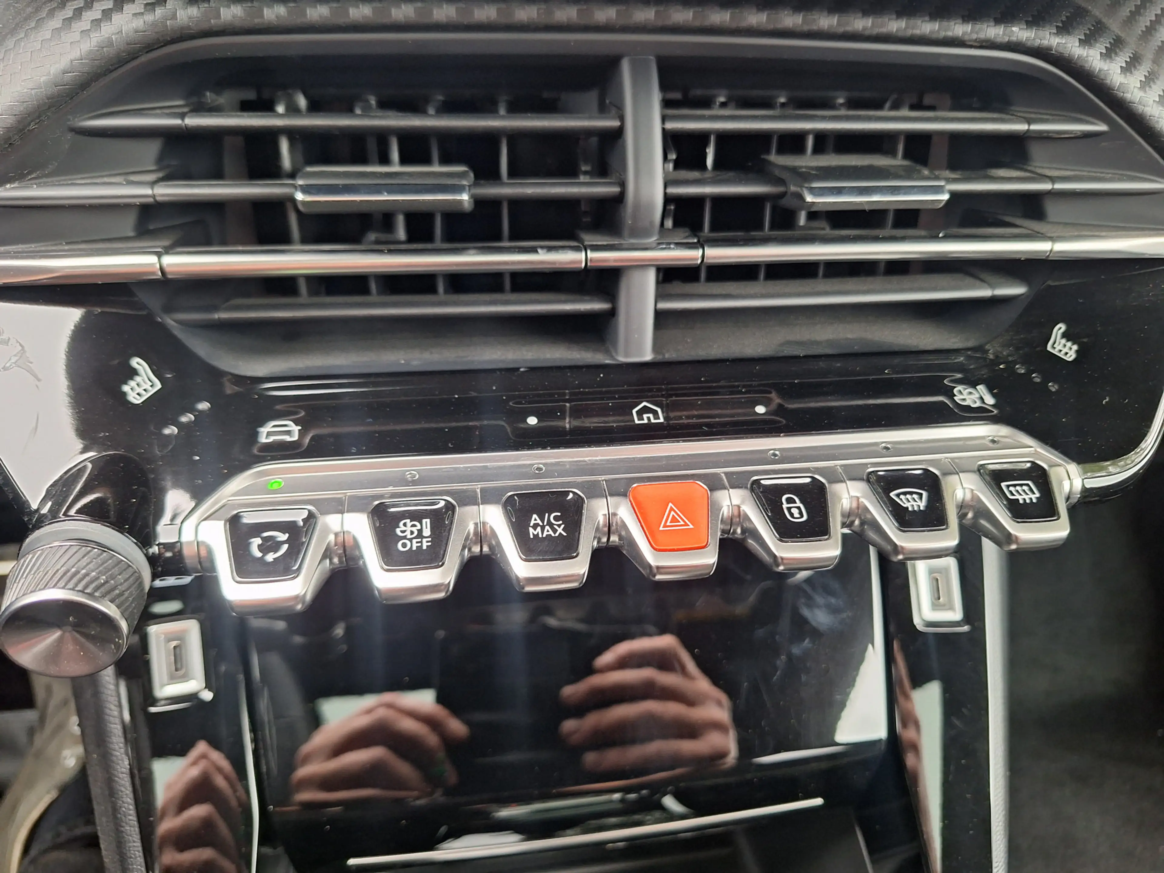 Peugeot 2008 1.2 130 GT pack schuifdak/elektrische stoelen/alca — photo 13