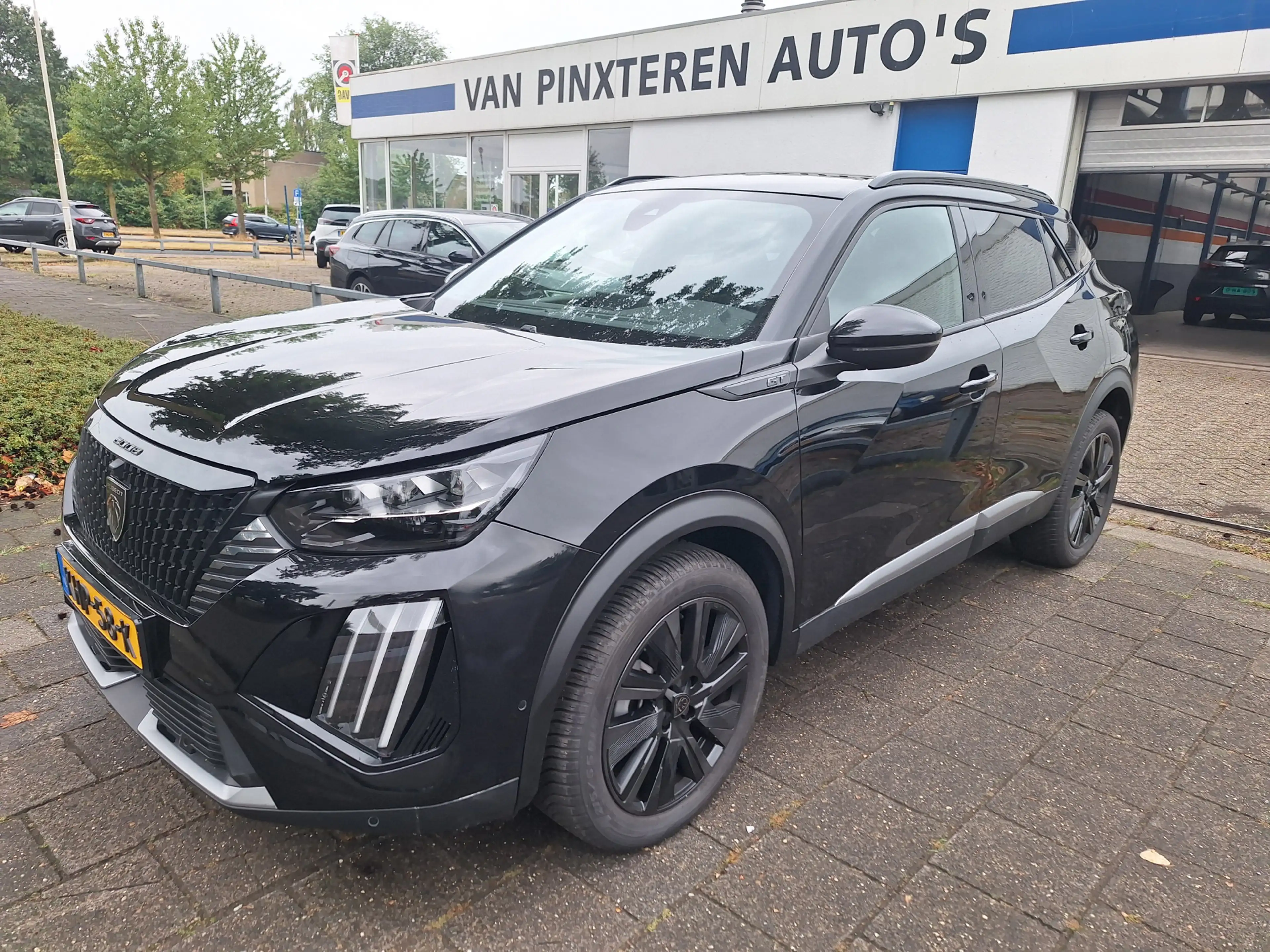 Peugeot 2008 1.2 130 GT pack schuifdak/elektrische stoelen/alca — photo 4