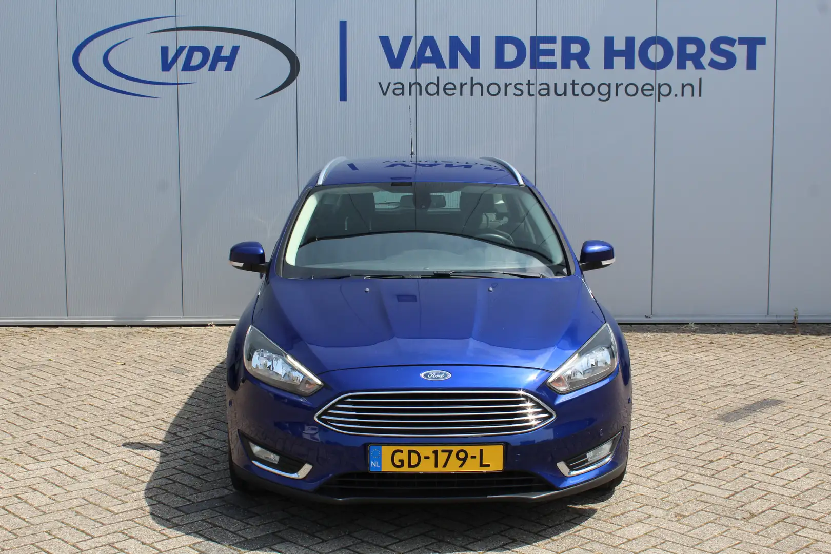 Ford Focus Wagon 1.0 125 pk EcoBoost Titanium First Edition C Blauw - 2