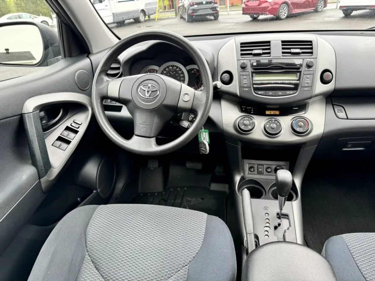 Toyota RAV 4 снимка Toyota RAV 4