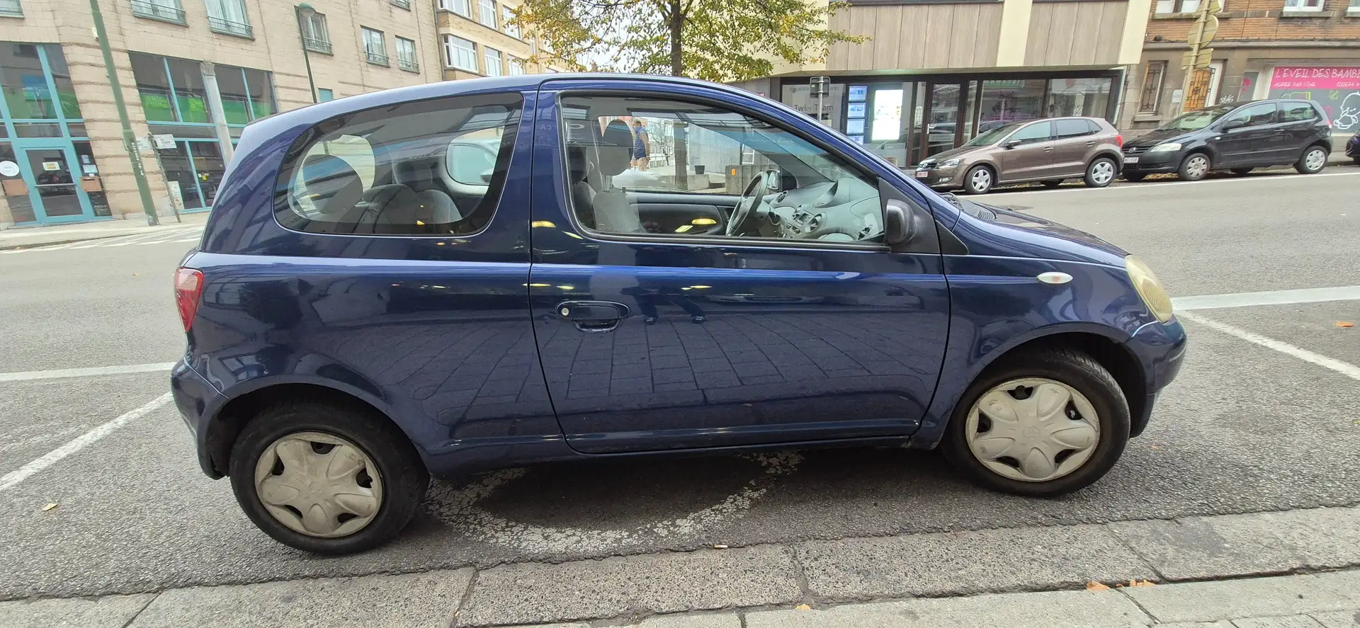 Toyota Yaris 1.3i   90000 KM . GARANTIE  12 MOIS . AUTOMATIQUE - 1