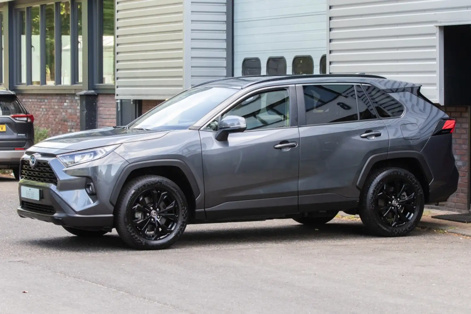 Toyota RAV 4 2.5 Hybrid Style Grijs - 2