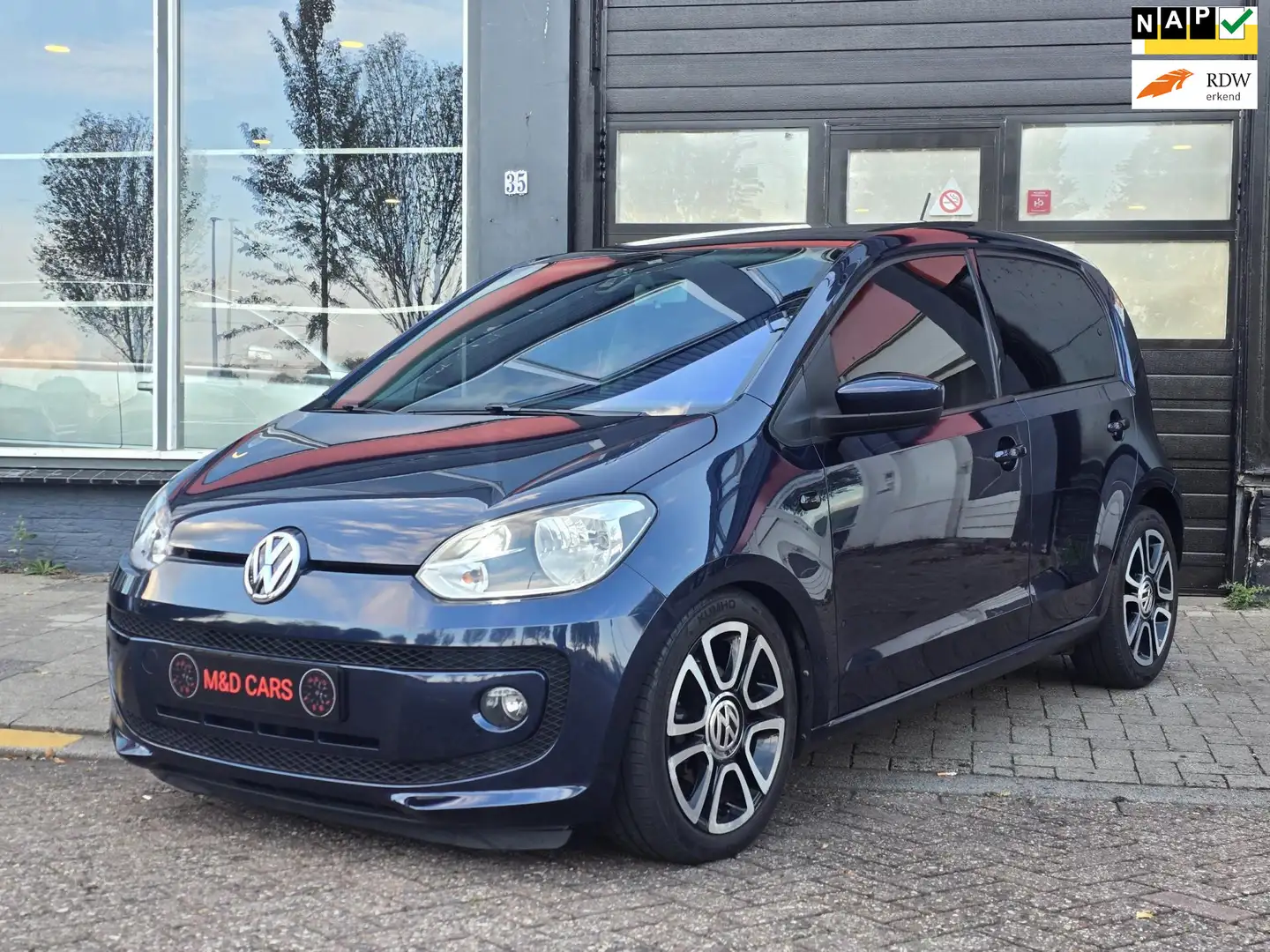 Volkswagen up! 1.0 high up! BlueMotion AIRCO/PANO/NAP/CR CONTROL Blauw - 1