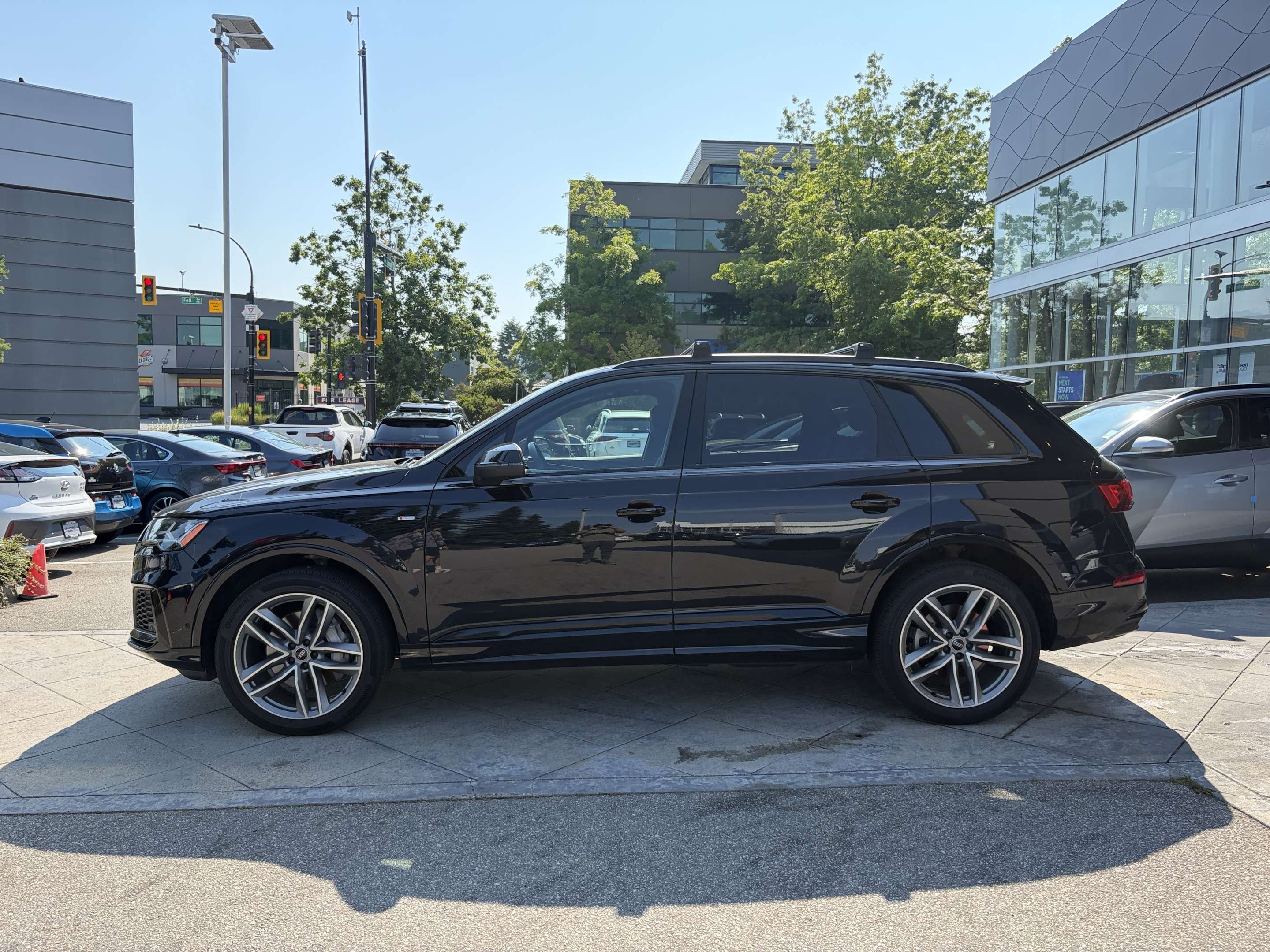 2021 Audi Q7 S Line No Accidents, Service Records! alt 2