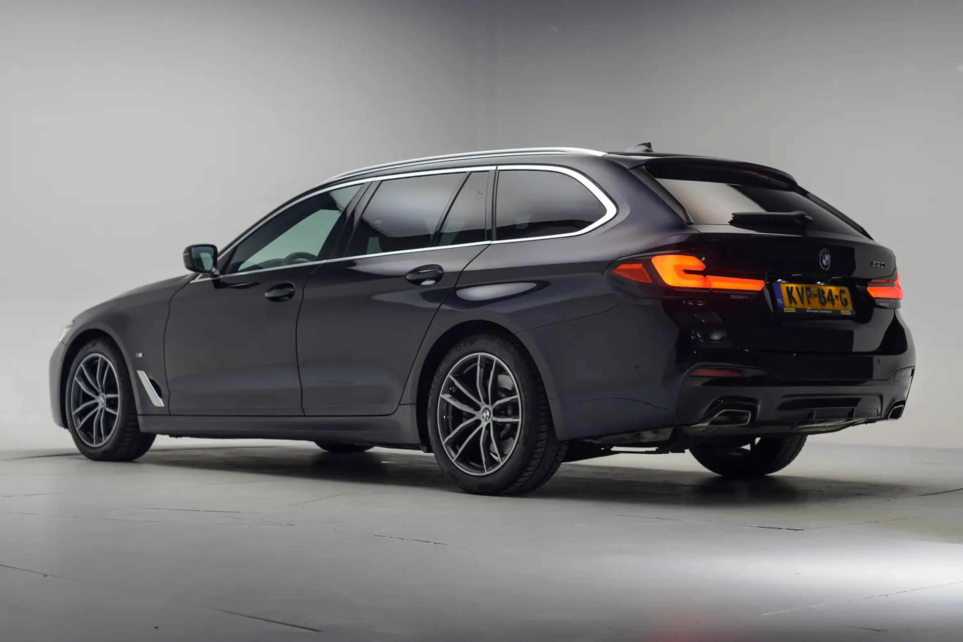 BMW 520 5-serie 520i M-sport high Executive Aut. [ Panoram — photo 3