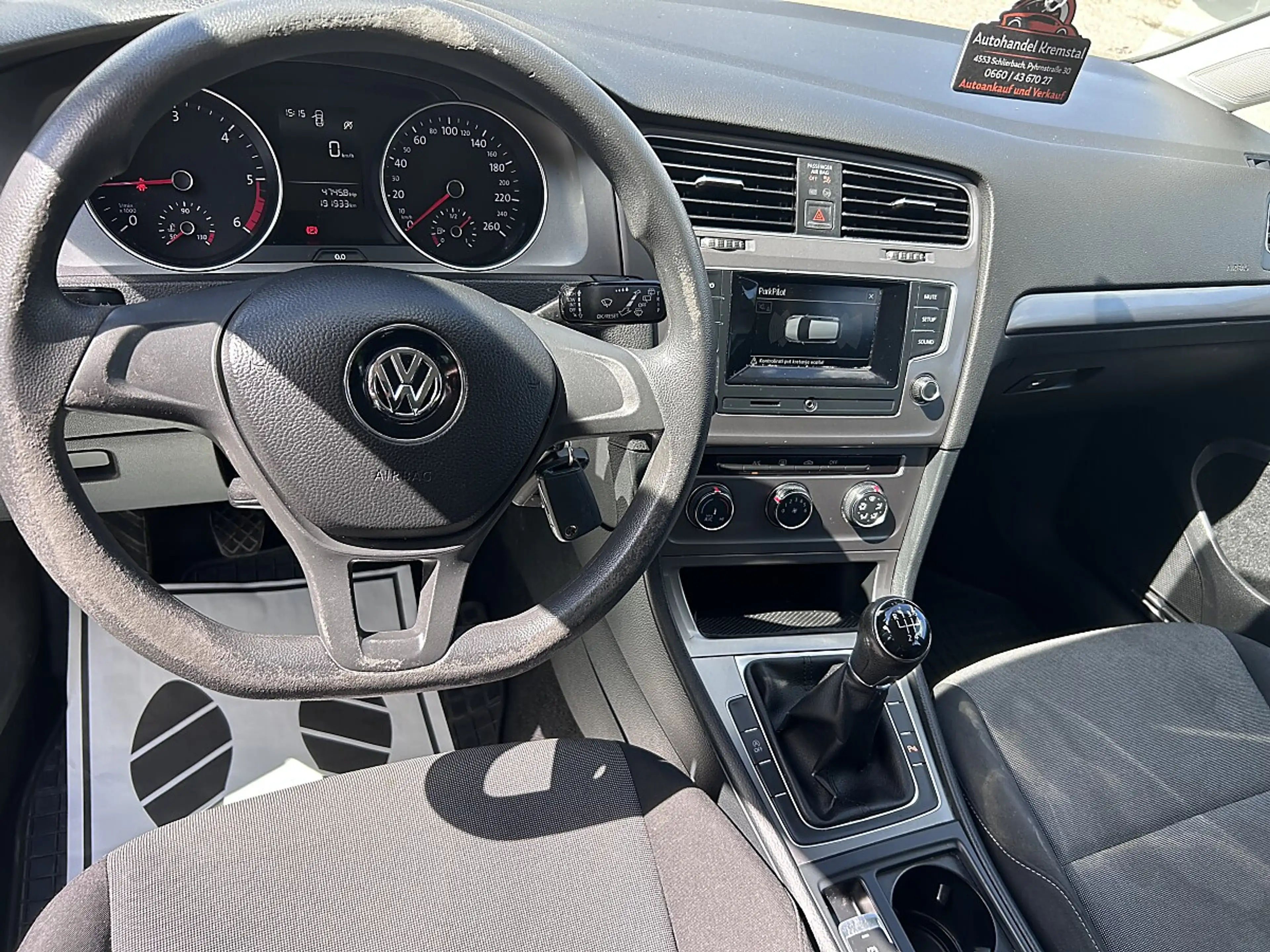 Volkswagen Golf 1,6 BMT TDI — photo 7