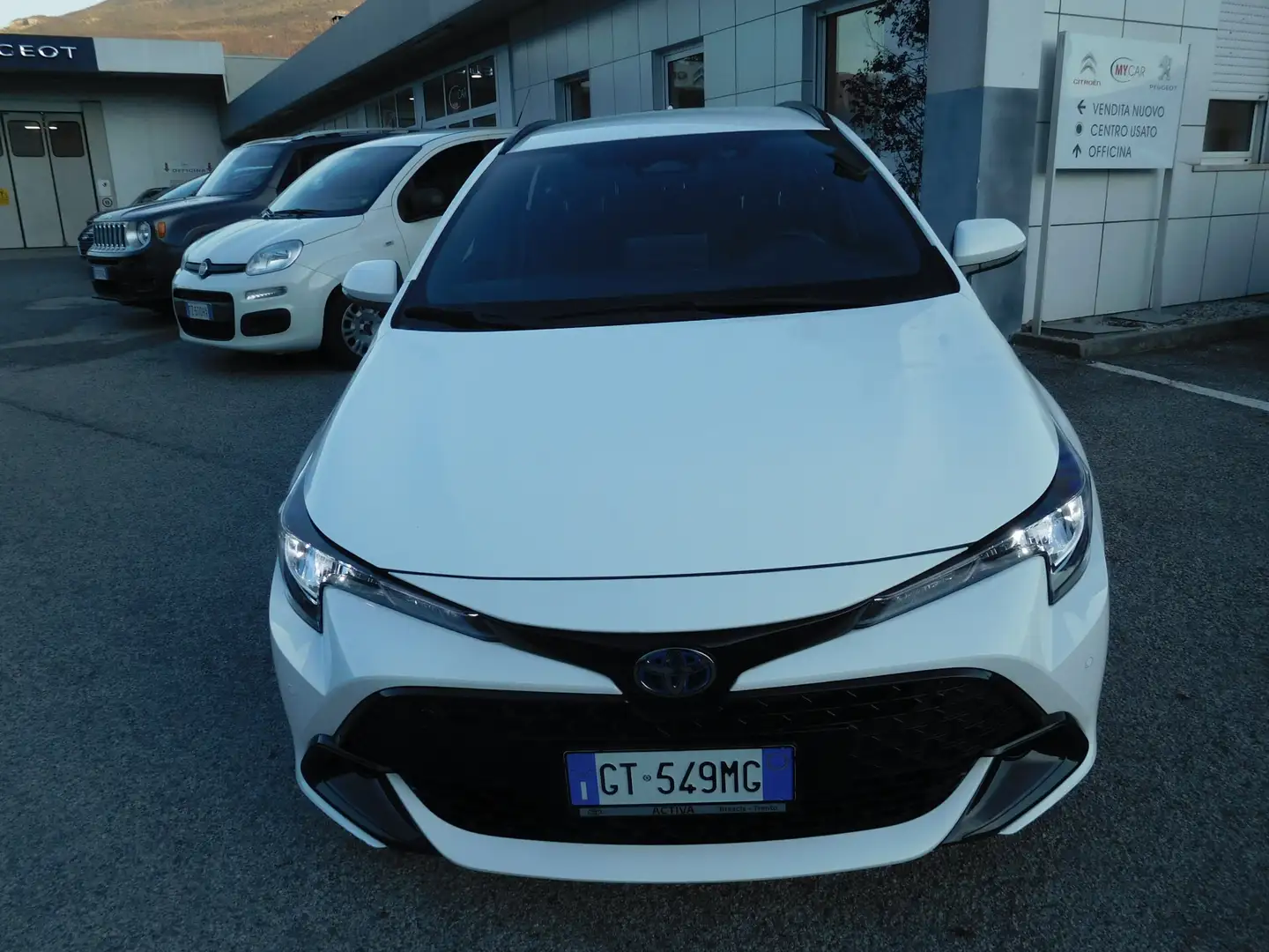 Toyota Corolla Corolla Touring Sports 1.8 Hybrid Business Blanc - 2
