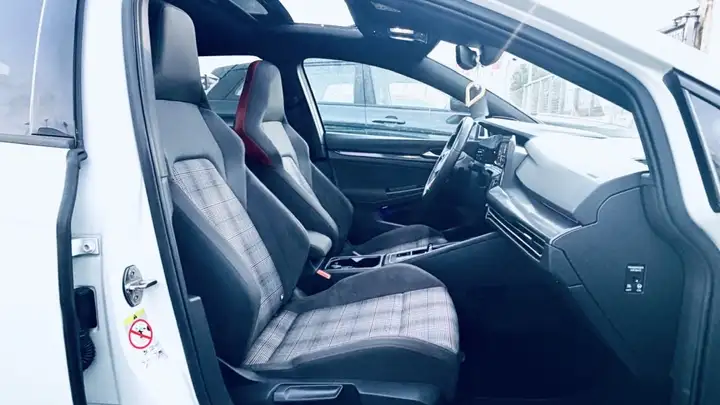 Volkswagen Golf 2021, foto 18