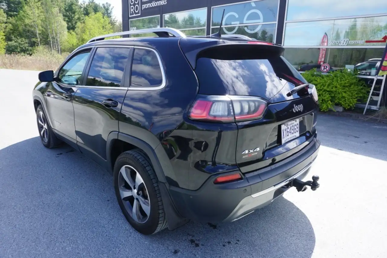 Jeep Cherokee снимка Jeep Cherokee