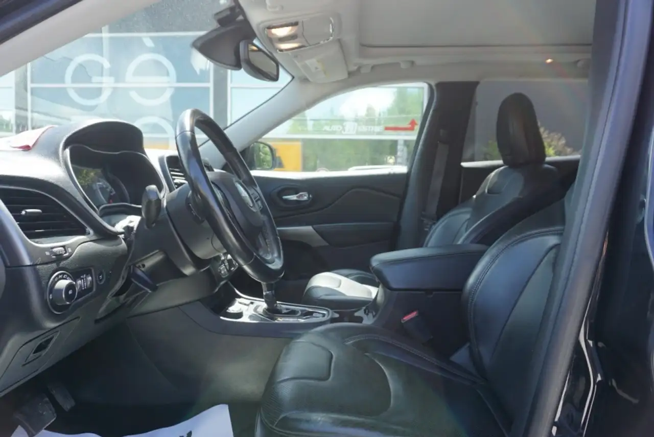 Jeep Cherokee снимка Jeep Cherokee