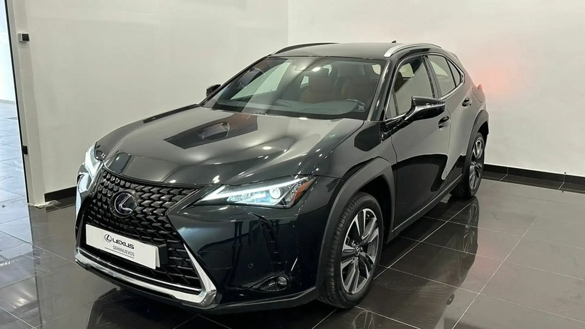 Lexus UX 200 Executive Navigation 2WD Zwart - 1